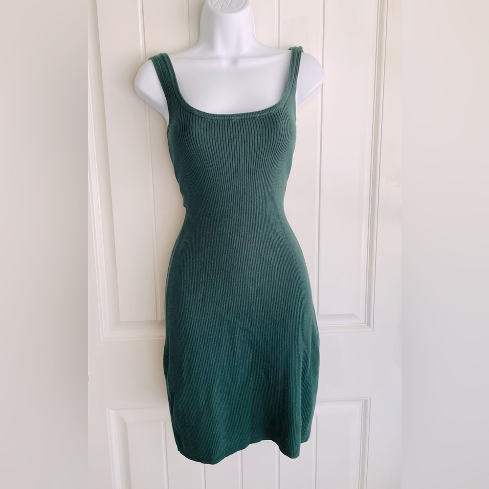 Pine Green Soft Knit Square Neck Body Con Mini Dress sz Small (Forever 21) GUC